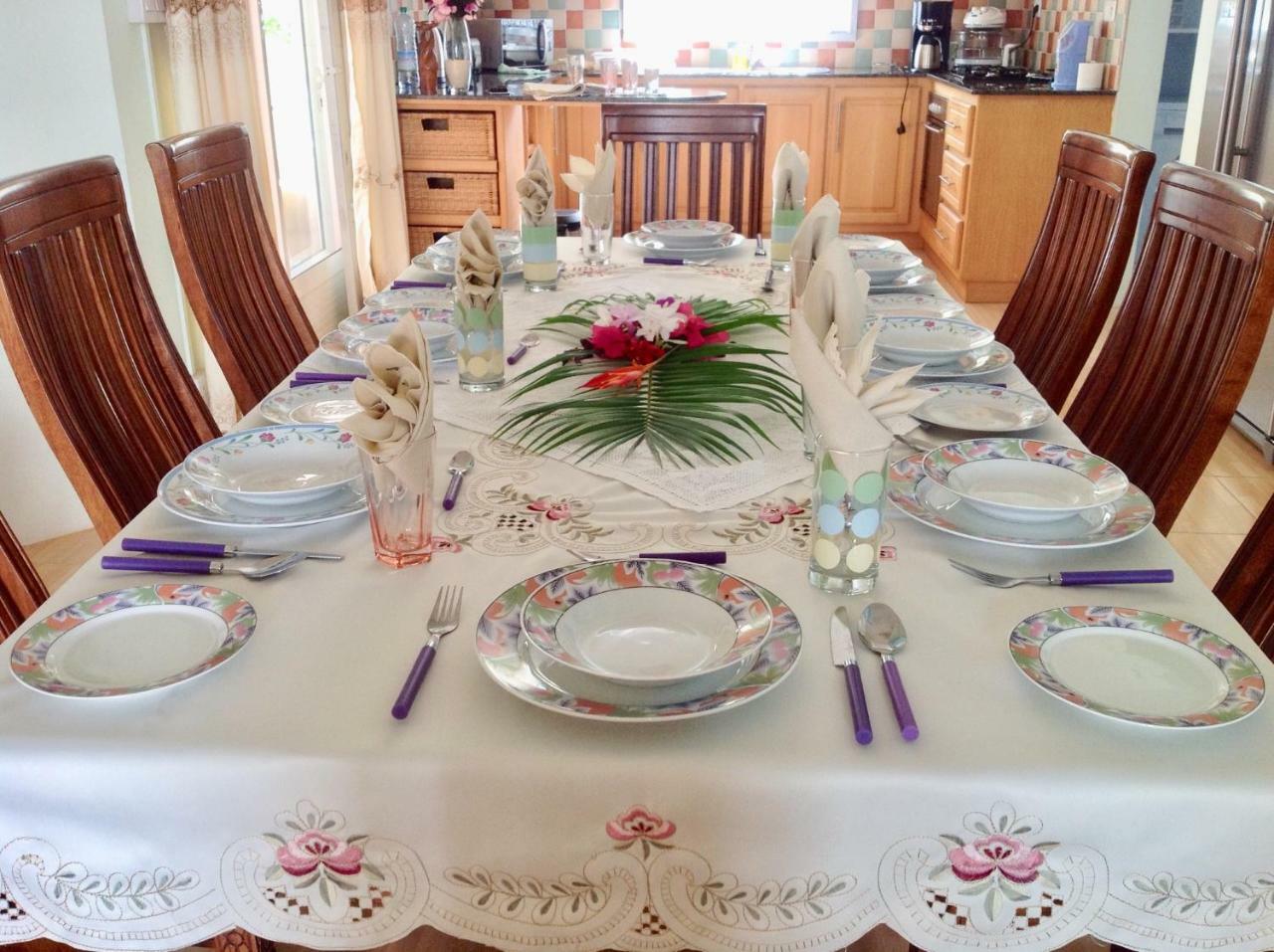 Fayruz Villa Is A 3 Bedroom, 3 Bathroom Detached House With Ac And Swimming Pool 5 Minutes Walk From Flic En Flac Public Beach Zewnętrze zdjęcie